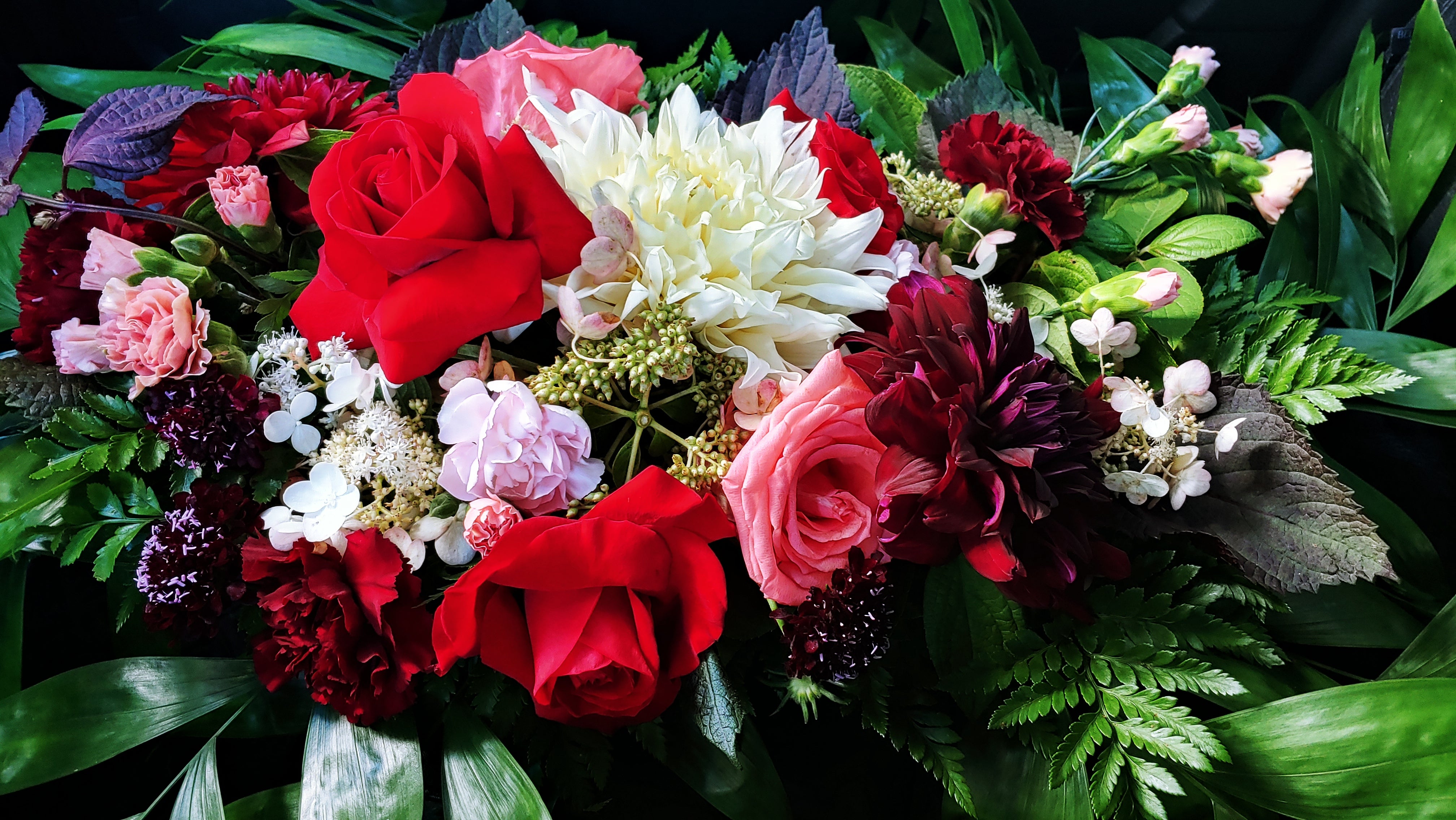 a table floral swag